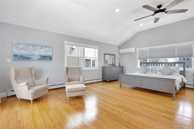 Building Photo - 81 Barnes St