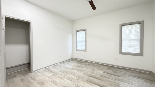 Building Photo - 311 W Chappell St