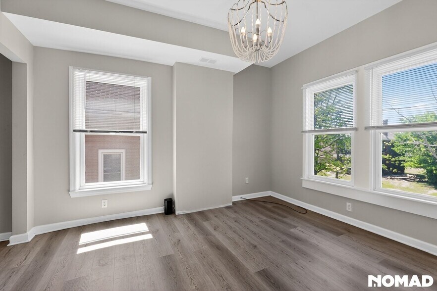 Building Photo - 558 Marston St