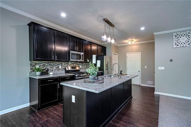 Building Photo - 512 Isabella Ct