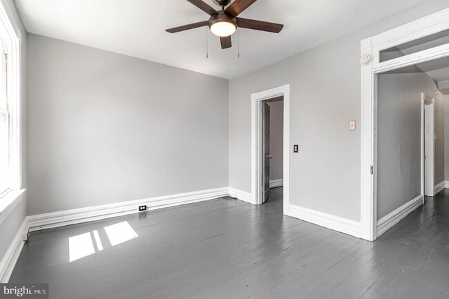 Building Photo - 549 Spruce St