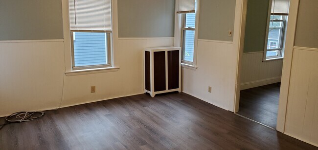 Building Photo - 24 Ventura St