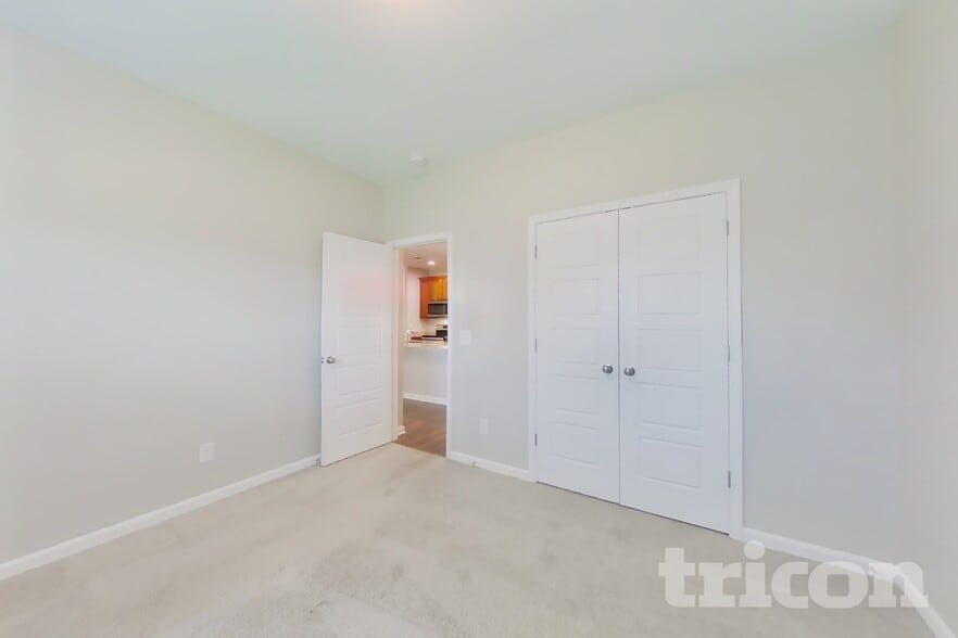 Building Photo - 812 Ellyson Dr