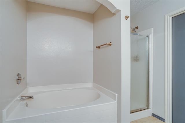 Building Photo - 600 Claiborn Ln