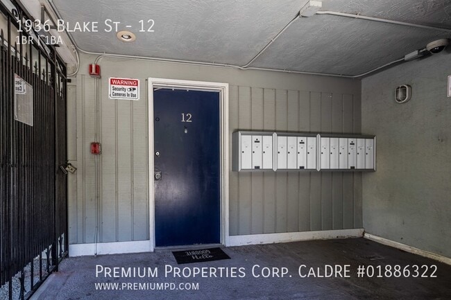 Building Photo - Blake Apartments