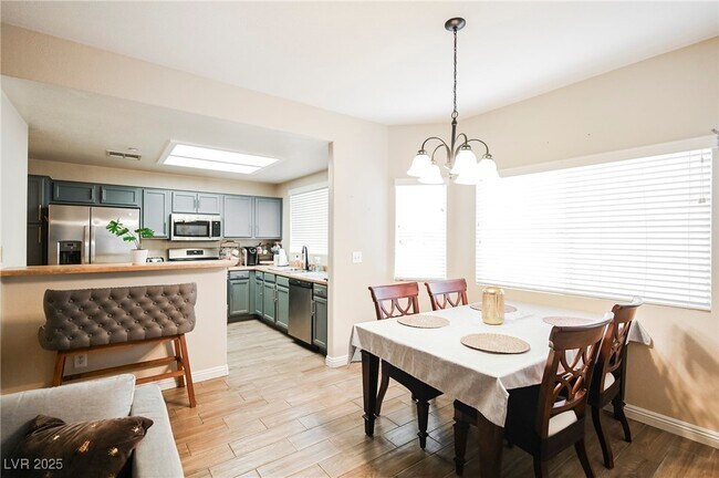 Building Photo - 833 Aspen Peak Loop