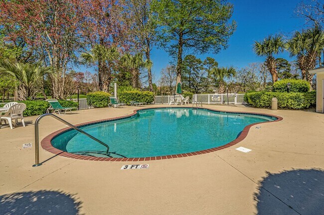 Building Photo - 686 Riverwalk Dr
