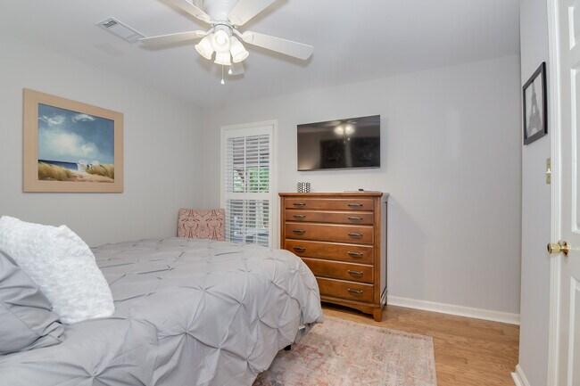 Building Photo - 2504 Pinebluff Ct