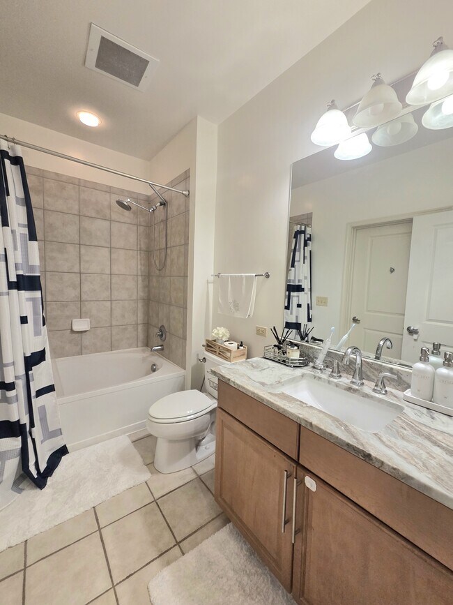 Building Photo - 11770 Sunrise Valley Dr