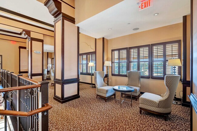 Building Photo - 8101 Resort Village Dr