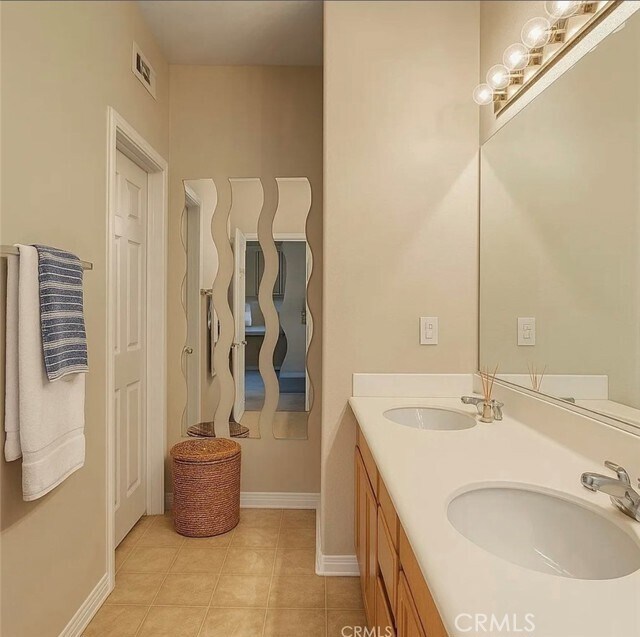 Building Photo - 3715 Club Rancho Dr