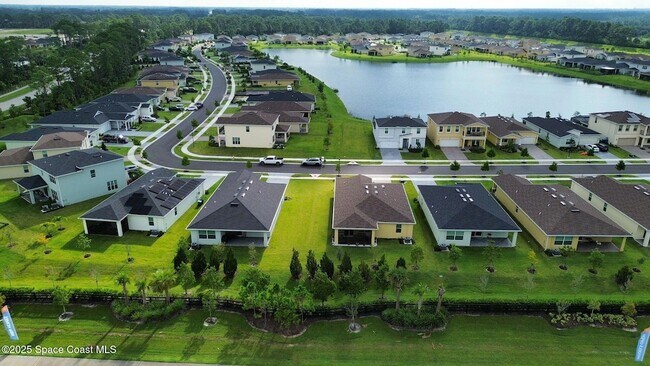 Building Photo - 724 Veridian Cir NW