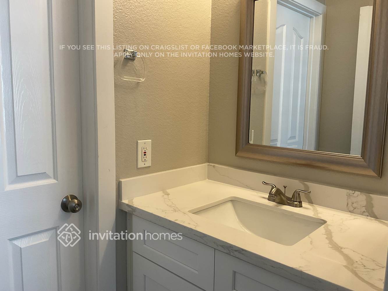 Building Photo - 8861 Happy Stream Ave