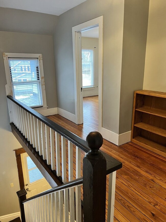 Building Photo - Charming, updated 3-bedroom, 2-bath home in the heart of Allegan