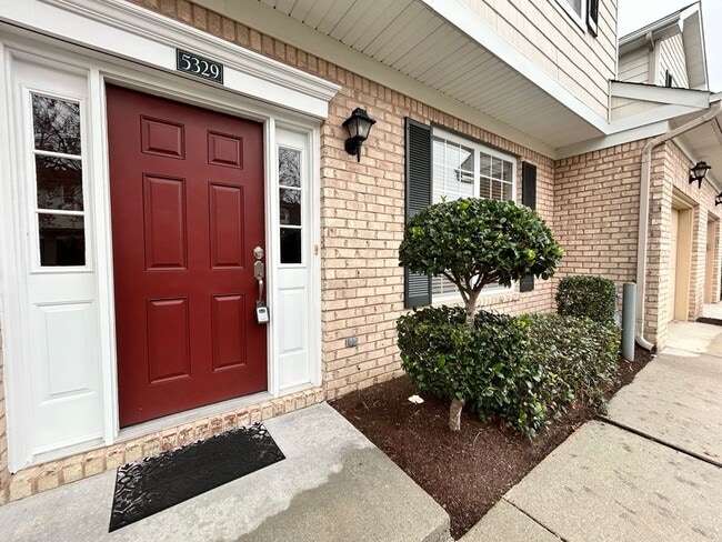 Building Photo - Welcome to this charming house "ASK ABOUT OUR ZERO DEPOSIT"