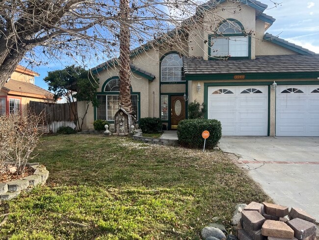 Building Photo - 3242 Rollingridge Ave