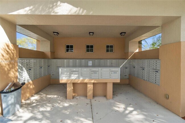 Building Photo - 8200 NW 128th Ln