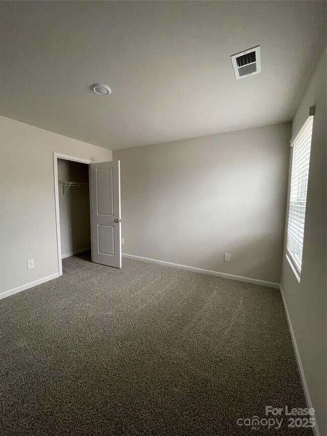 Building Photo - 110 Bird Dog Dr