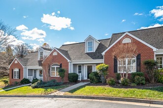 Building Photo - Main Level 2 Bedroom