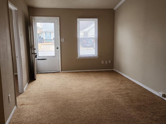 Building Photo - Weblin Pointe Townhome