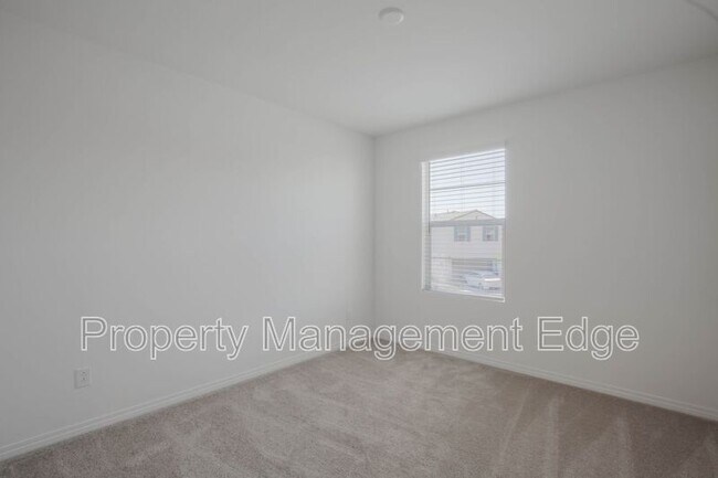 Building Photo - 30128 Bonita Spgs St
