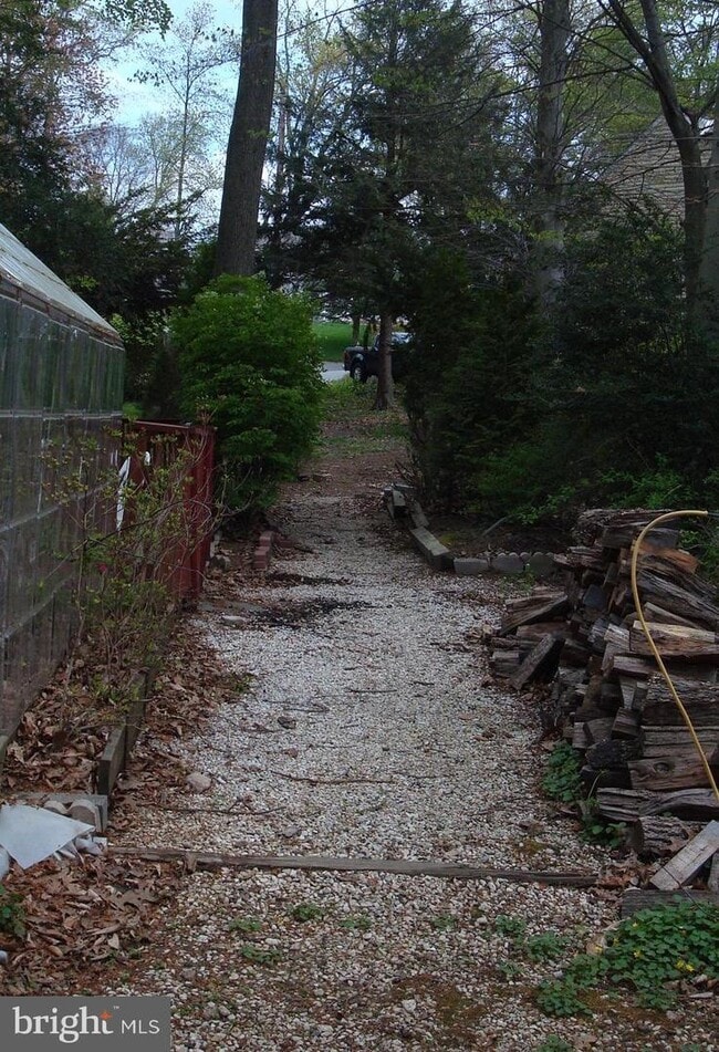 Building Photo - 5 Edgewold Ln