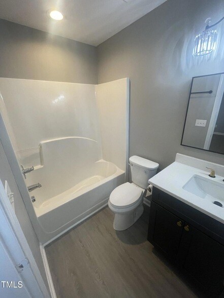 Building Photo - 4201 Beacon Crest Way