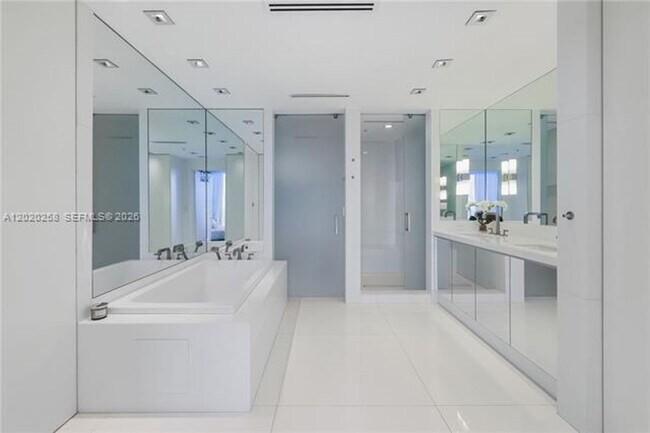 Building Photo - 6899 Collins Ave