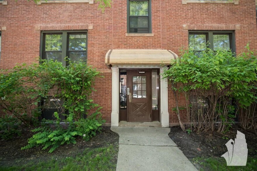 Building Photo - 4846 N Rockwell St