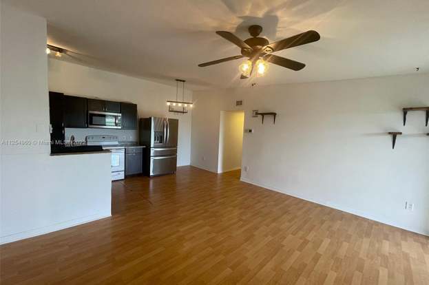 Building Photo - 9727 Hammocks Blvd