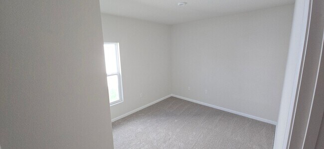 Building Photo - South Villages