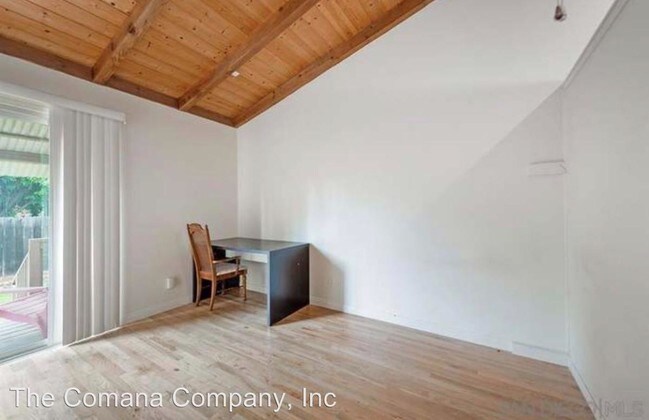 Building Photo - 5836 Baja Dr