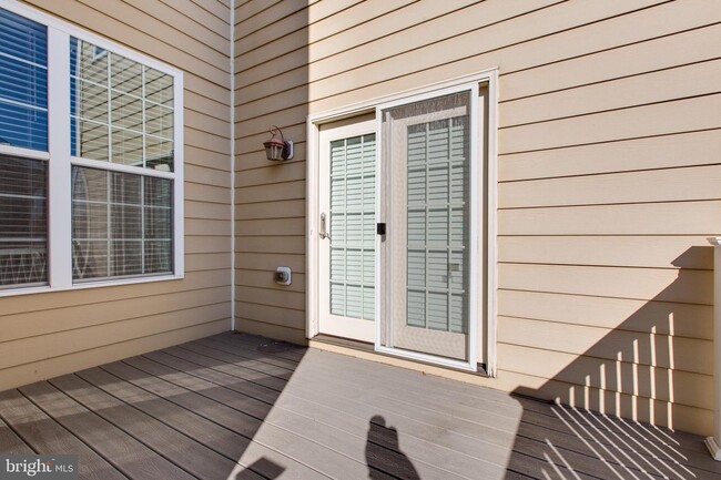 Building Photo - 7757 Crystal Brook Way