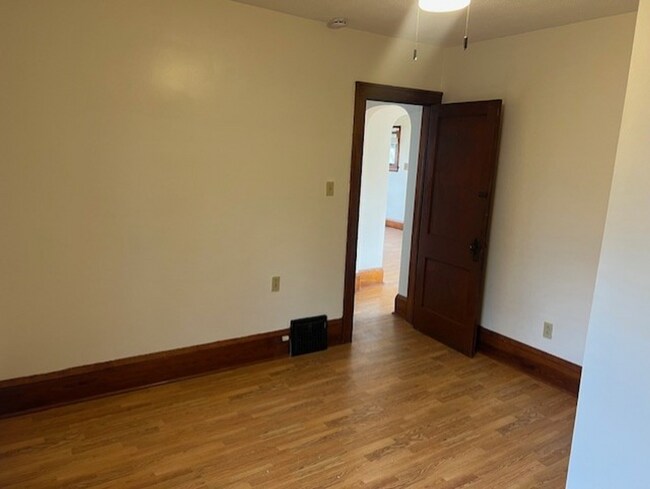 Building Photo - Cozy 2-Bedroom Bungalow on East Ave – Garage & Enclosed Porch