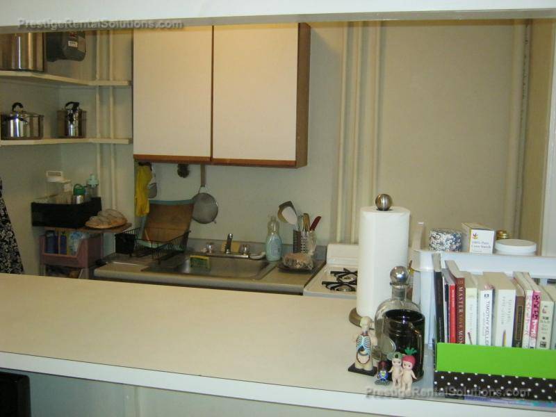 Building Photo - 368 Riverway