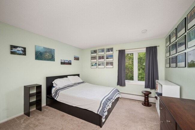 Building Photo - 4860 Park Commons Dr