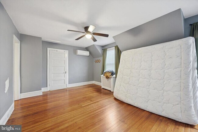 Building Photo - 74 Drexel Ave