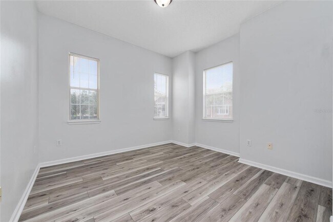 Building Photo - 12017 Villanova Dr