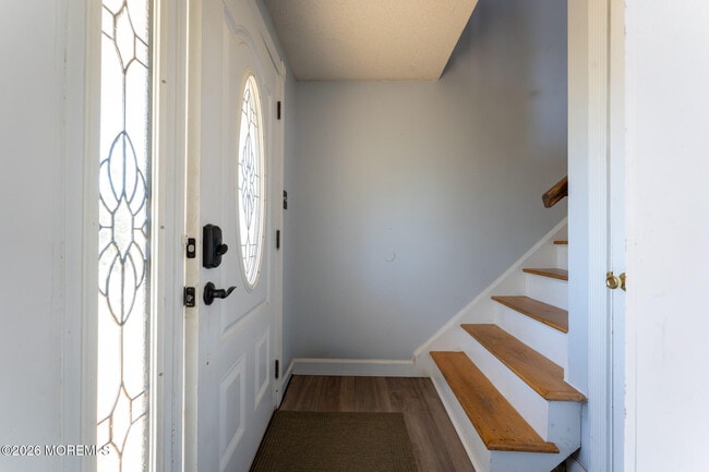 Building Photo - 406 Lawrence Dr