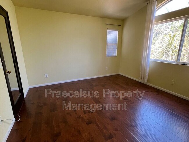 Building Photo - 2541 Garnet Peak Rd