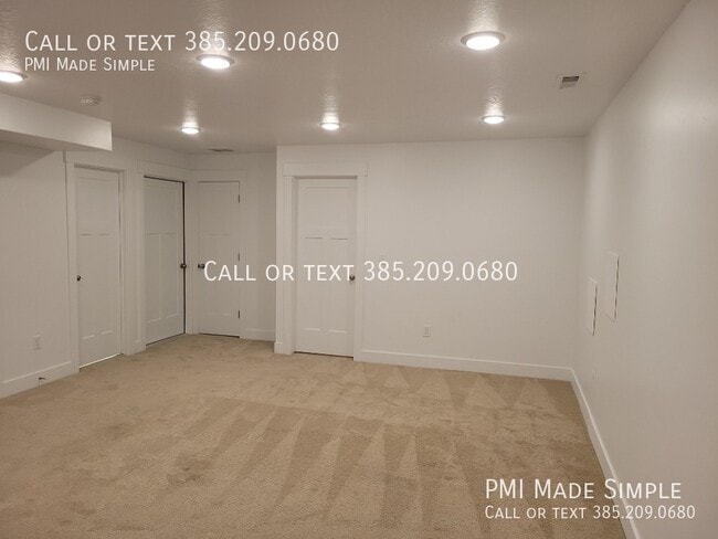 Building Photo - 10884 N Slate Ln