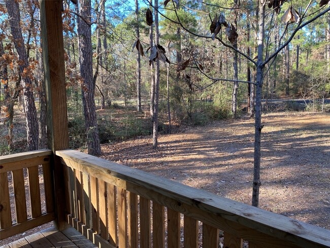 Building Photo - 24501 Pine Oaks Ct