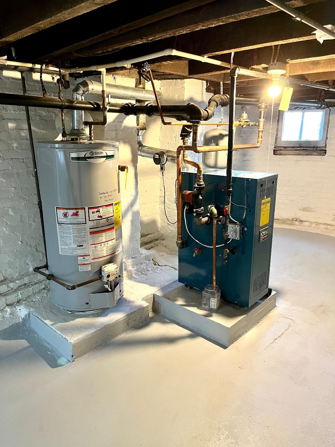 Basement - 253 W 31st St
