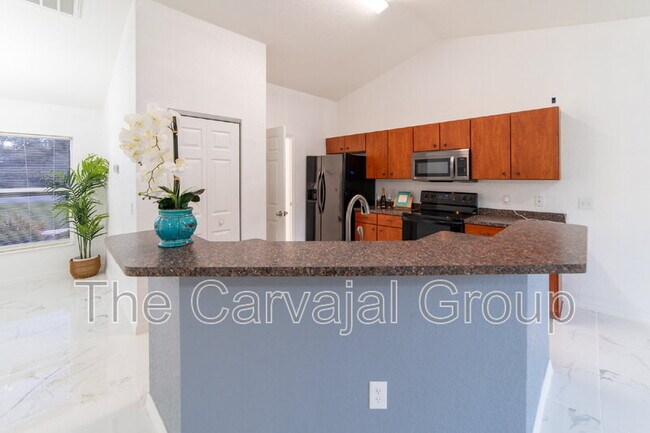 Building Photo - 5107 SW 165th St Rd