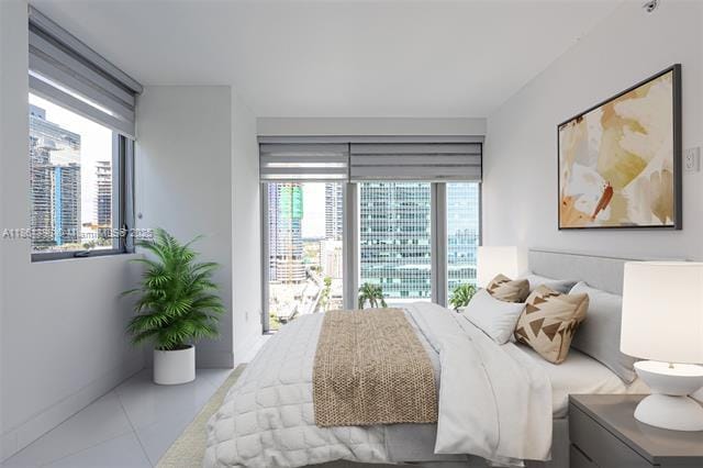 Building Photo - 1300 Brickell Bay Dr