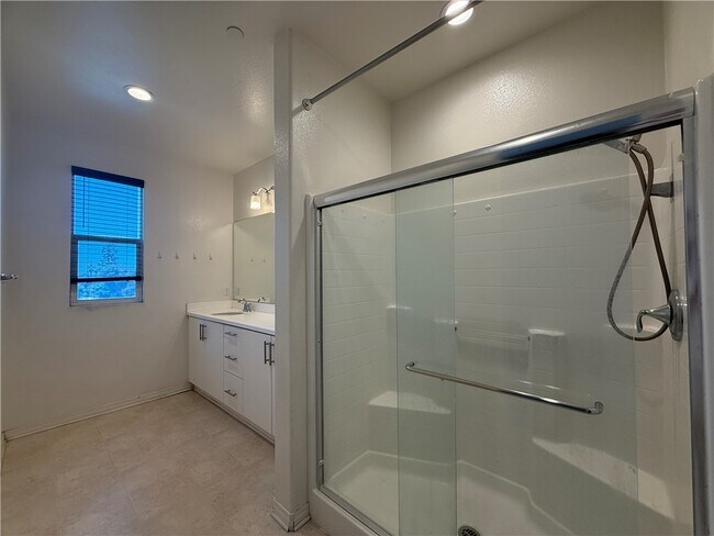 Building Photo - 11120 Legion Dr