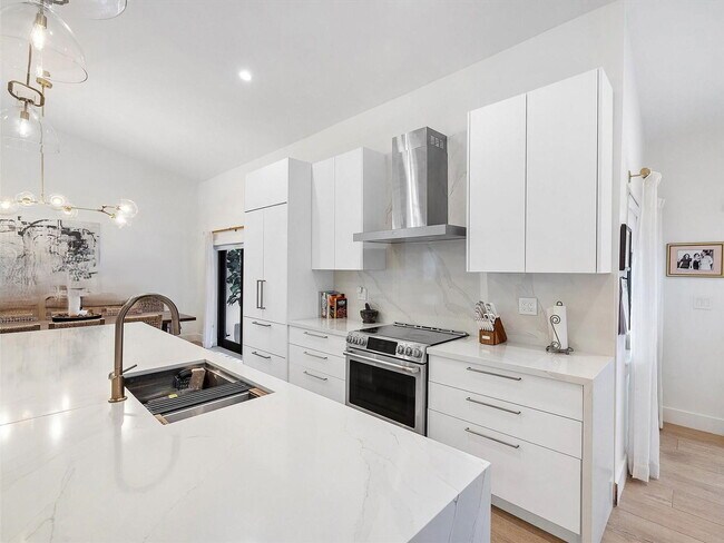 Building Photo - 3776 SW 107th Ct