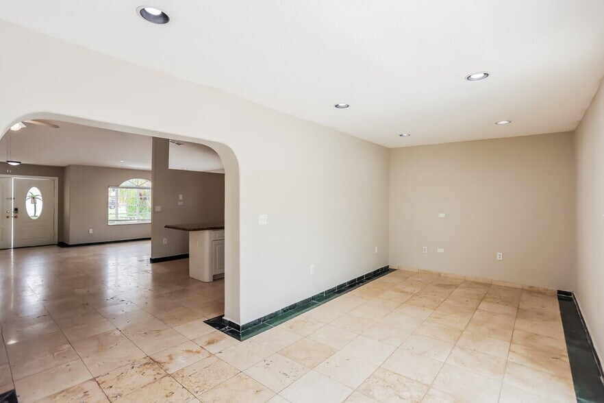 Building Photo - 16361 SW 78th Terrace