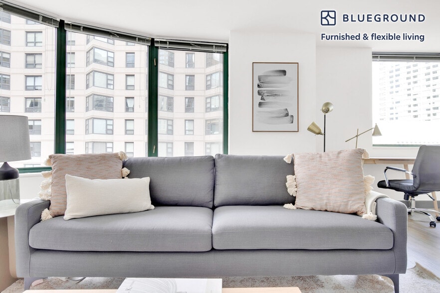 Building Photo - 420 E Ohio St