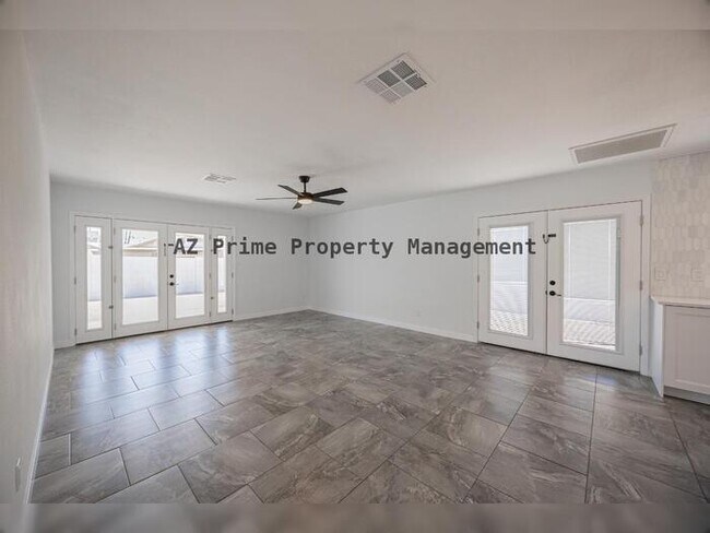 Building Photo - 10251 N 53rd Ave